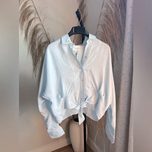 NWT Line & Dot Light Blue Button Up Tie Blouse SIZE XS - Picture 5 of 11